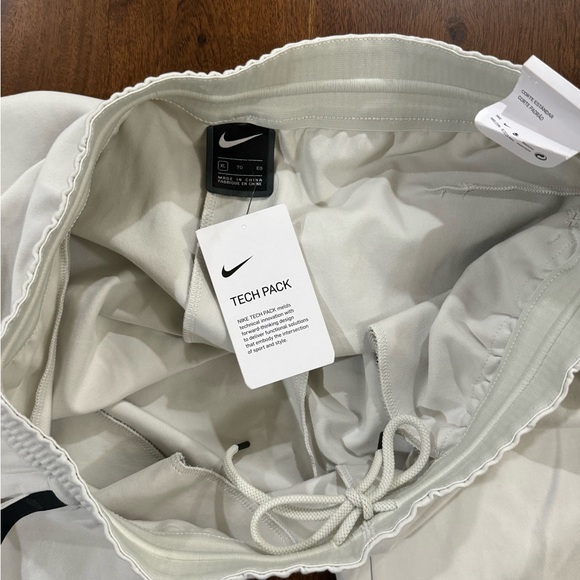 New! Nike Men’s Sportswear Tech Pack Knit Pants Size XL - Picture 5 of 13